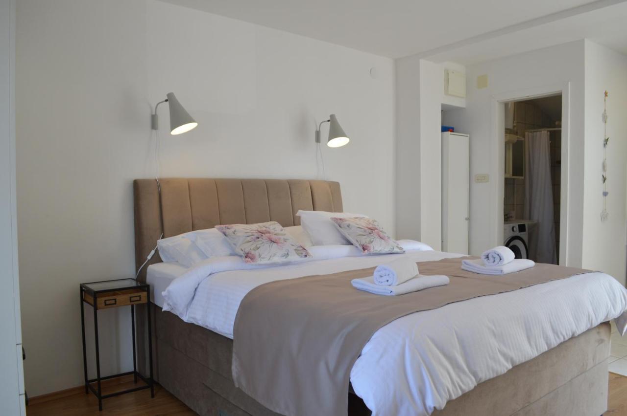 Apartmani Luan Βις Εξωτερικό φωτογραφία