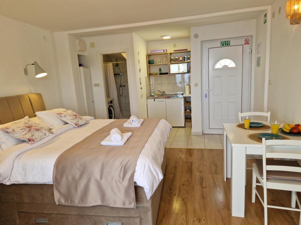 Apartmani Luan Βις Εξωτερικό φωτογραφία