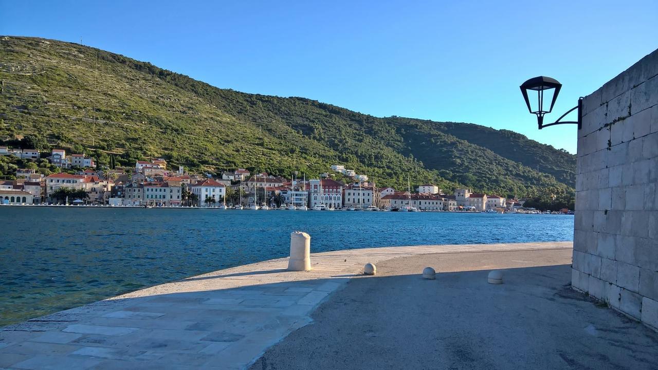 Apartmani Luan Βις Εξωτερικό φωτογραφία