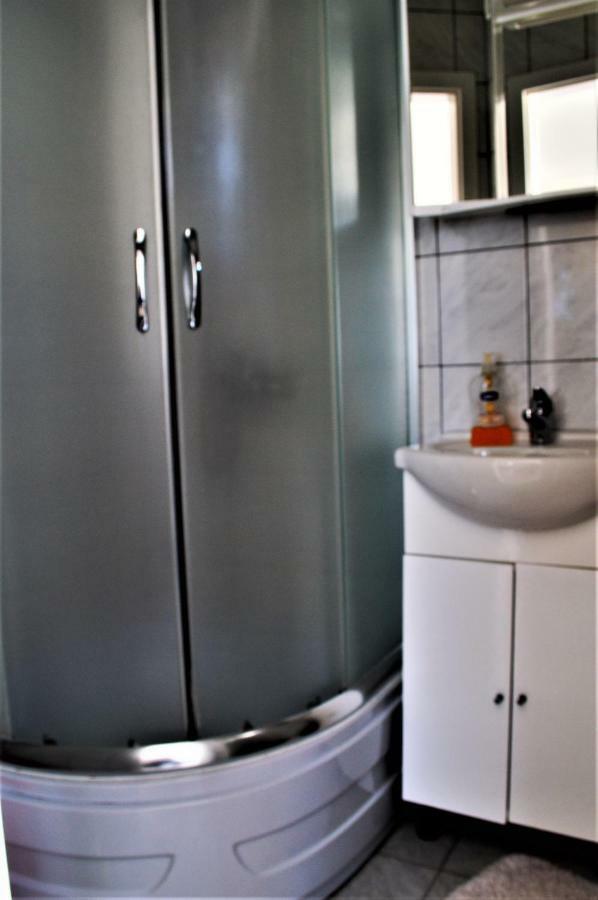 Apartmani Luan Βις Εξωτερικό φωτογραφία